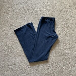 Brandy Melville Navy leggings